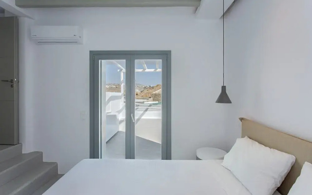 Villa Sapphire 6BR Hot Tub & Pool Ornos