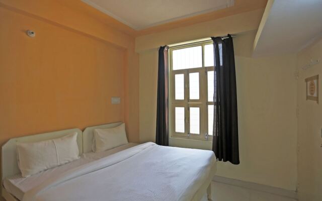 SPOT ON 48911 Sukhrali Residency