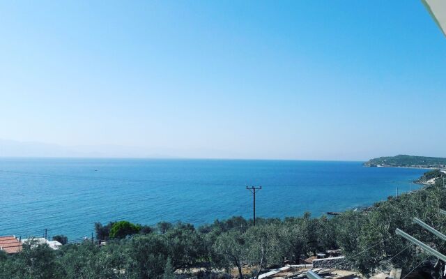 Assos Nazan Motel Restoran Beach