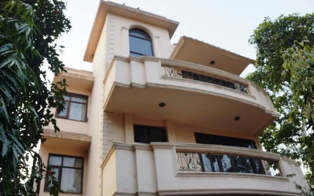 Maxfort Budget Hotel Gurgaon