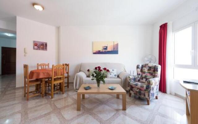 Apartamentos Castillo Mar