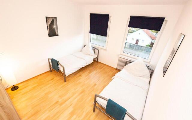 AVR Apartment HOF 11