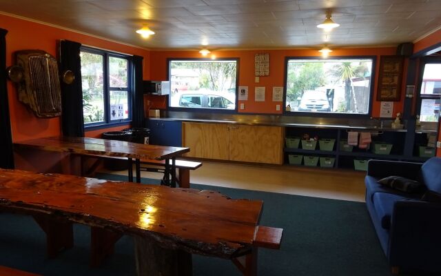 Glow Worm Accommodation - Hostel