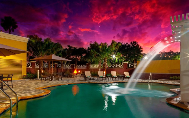 Courtyard by Marriott DeLand Historic Downtown