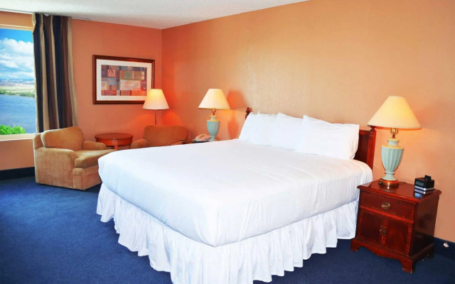 Laughlin River Lodge