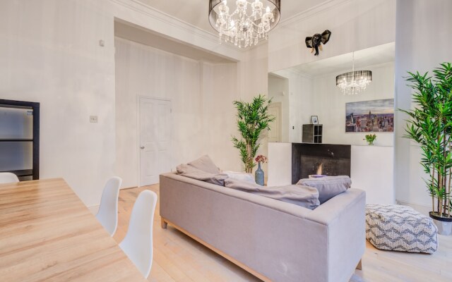 Kings Road Apartment