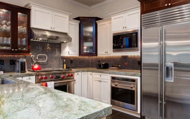 Bluebird Haus E1055 by RedAwning