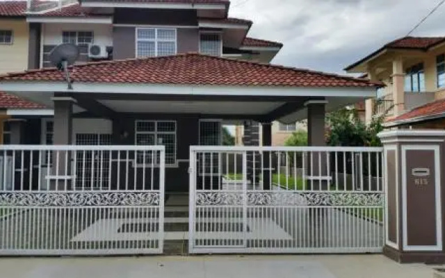 HomestayArrayyan@Jitra