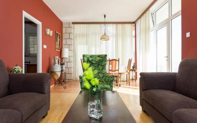 Sipa Apartments