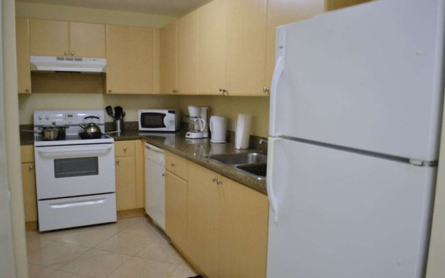 Apartments At Shamrock Gables