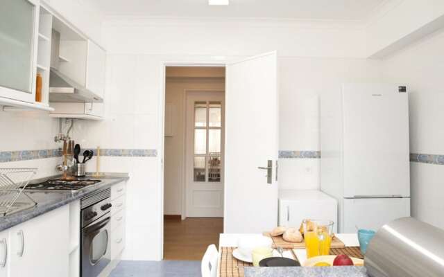 Family Central Apartment in Sao Pedro do Estoril