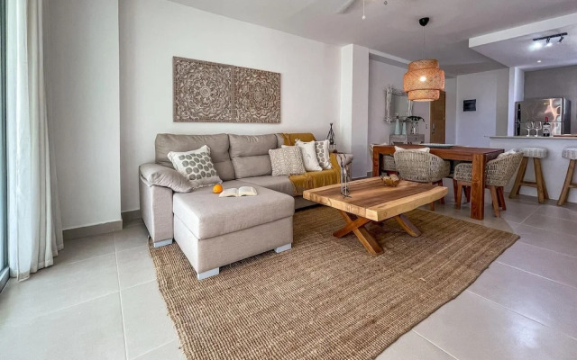 Beautiful Condo Just Steps Away From the Beach