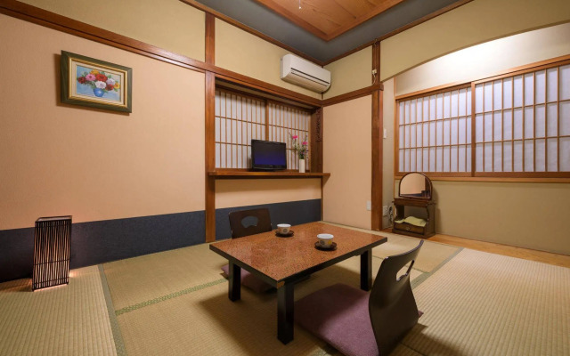 Bansuitei Ikoiso Ryokan