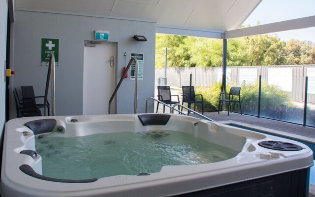 Sea Breeze Broadwater