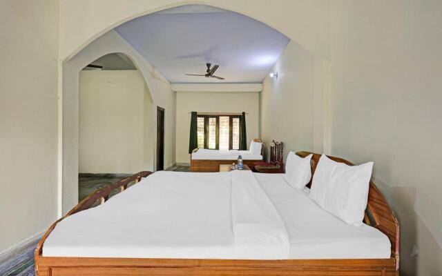 OYO 90062 Hotel Global Residency