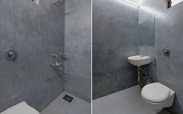 Fabhotel Aakiyo
