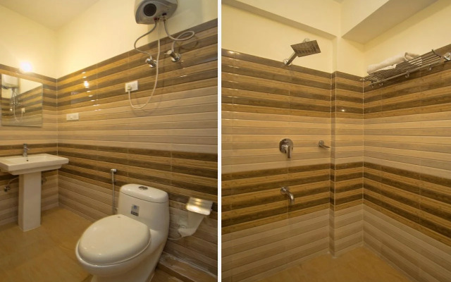 Taktse Continental by OYO Rooms