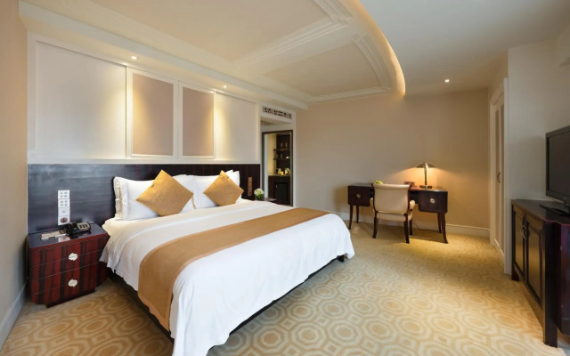 Paramount Gallery Hotel