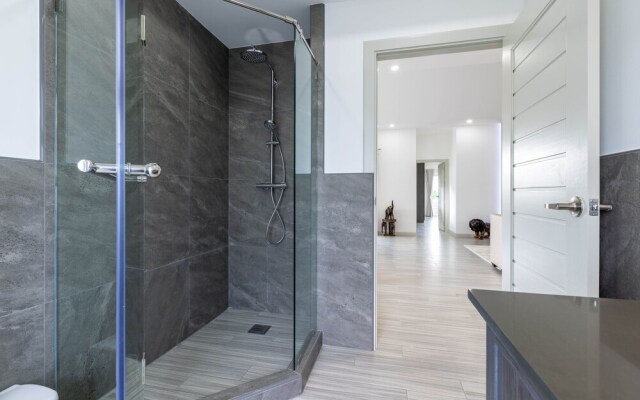 Modern 3 Bedroom Pool Villa MS24