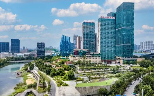 Vienna International Hotel (Guiyang North High-speed Railway Station)
