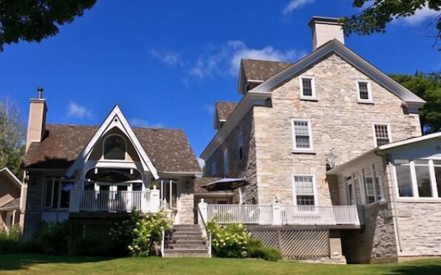 Clyde Hall Bed and Breakfast