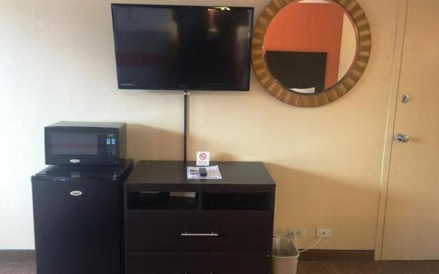 Econo Lodge Central
