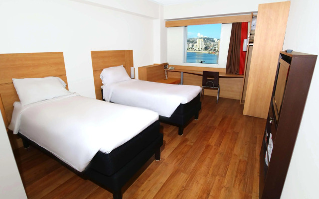 Ibis Valparaiso