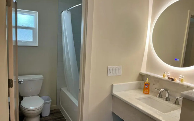 Sunshine Island Inn