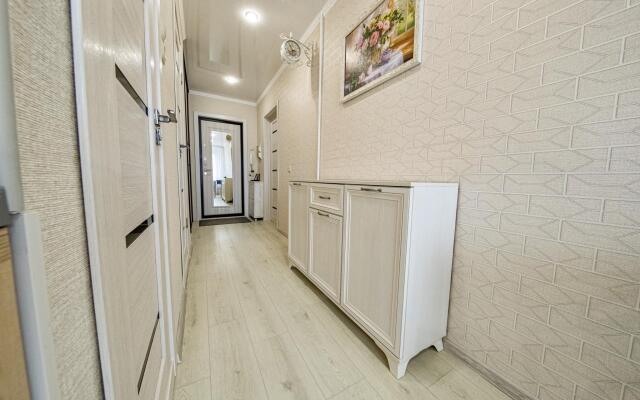 Апартаменты Четыре Сезона мкрн. Дружба 2/8