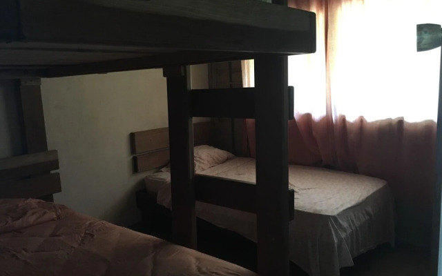 Many's House - La Joya De Ballena