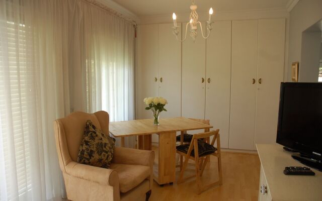 The Apartments Luxury Guest House