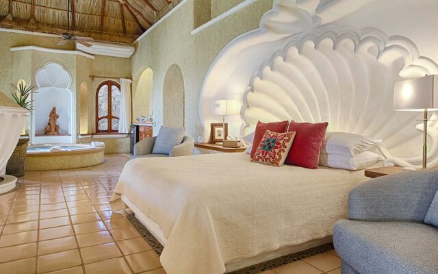 Imagine Renting a Luxury Holiday Mansion on Cabo's Best Surfing Beach, El Tule, San Jose del Cabo Mansion 1016