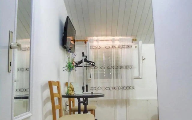 Peric Rooms