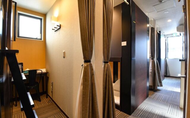 Grandouce Otorii I - Hostel, Caters to Men