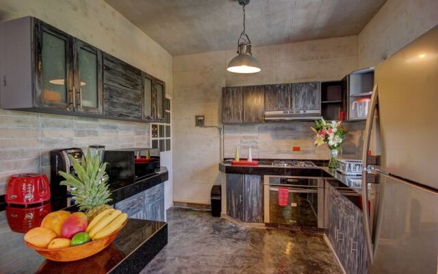 Angelina by Playa Moments