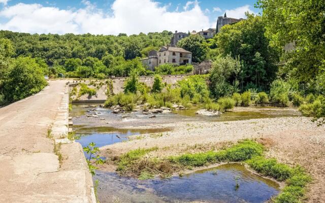 Charming Holiday Home In Montclus with Terrace