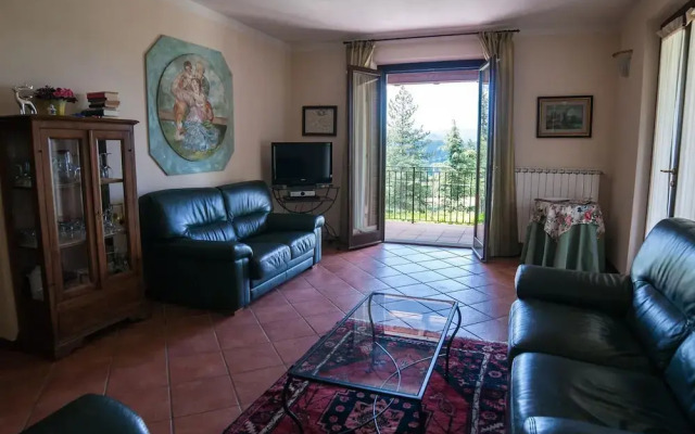 Wonderful Villa With Private Pool in the Heart of Tuscany