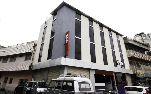 OYO 15424 Hotel Galaxy Palace