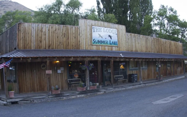 The Lodge at Summer Lake