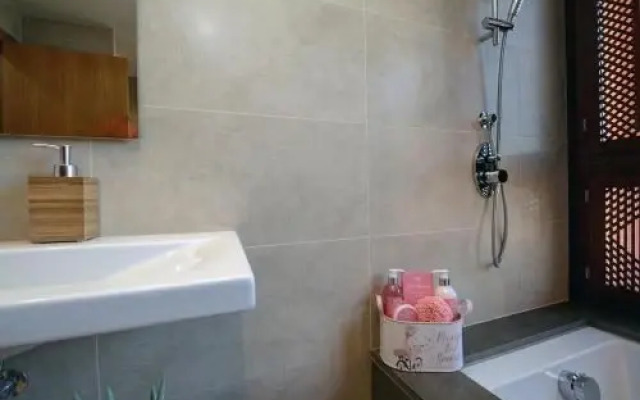 Sotoserena Tropical Flat- sleeps4