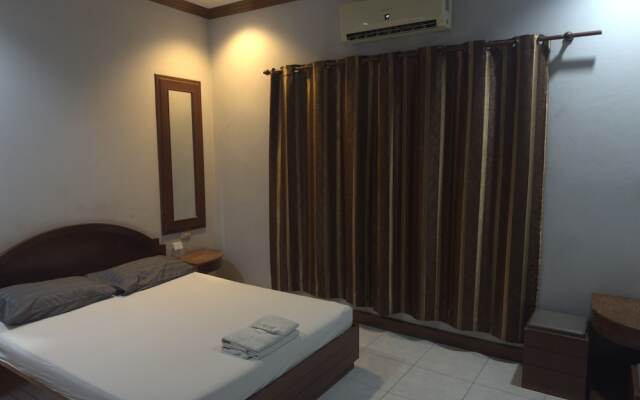 Maingam Resort