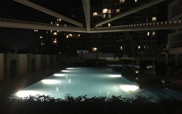 8 Newtown Boulevard by SIET