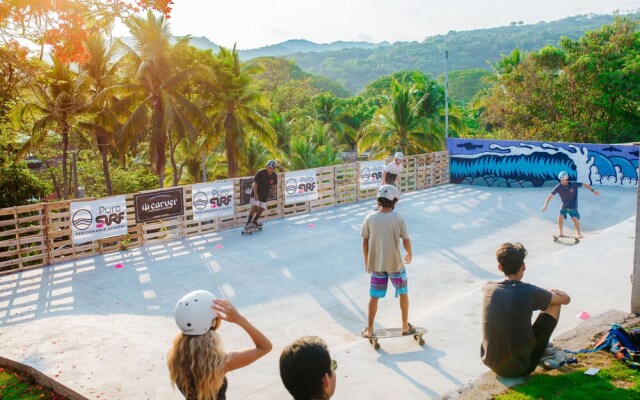 Puro Surf Hotel and Academy
