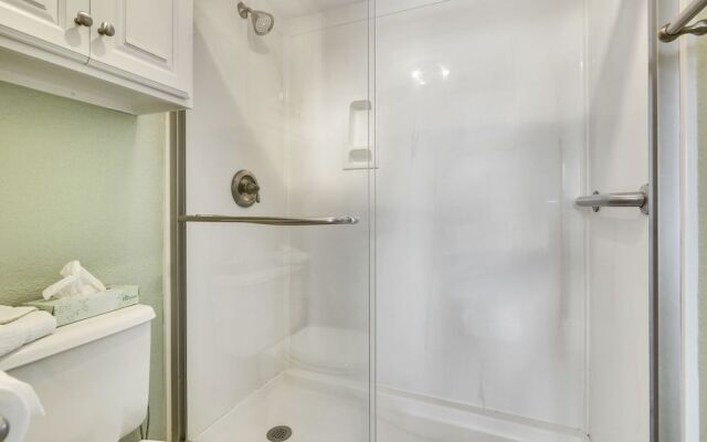 Seascape 2212 - 2 Br Condo