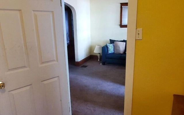 Cozy 2-bedroom in Cleveland