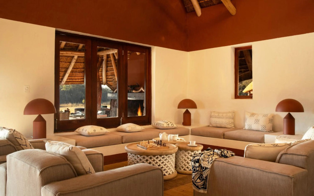 Zebras Crossing Lodge
