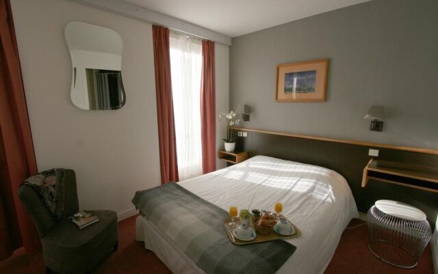 Hotel Denfert Montparnasse