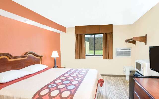 Coastal Inn & Suites - Wilmington, NC