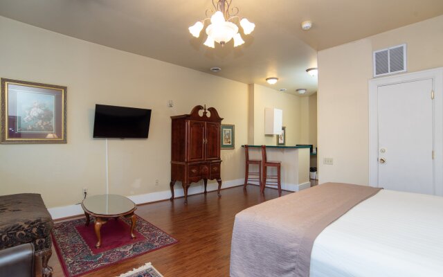MarQueen Hotel