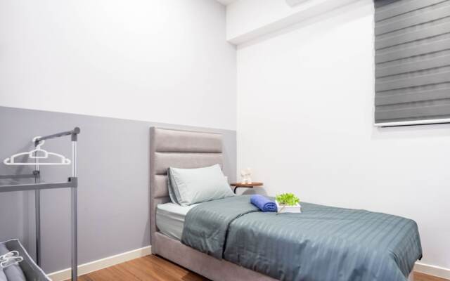 M Vertica KL by Airhost